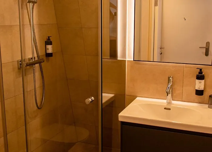 Апартаменти Myquartier Urban Residences Digital Self Check In