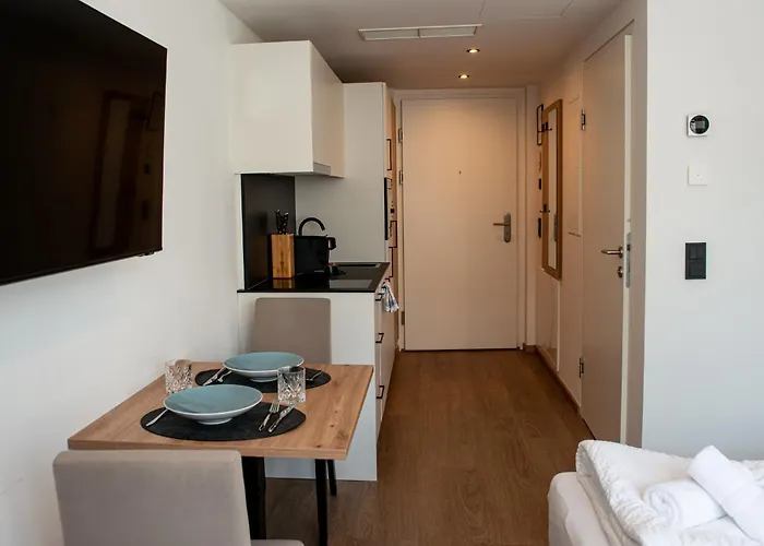 Myquartier Urban Residences Digital Self Check In * Інсбрук